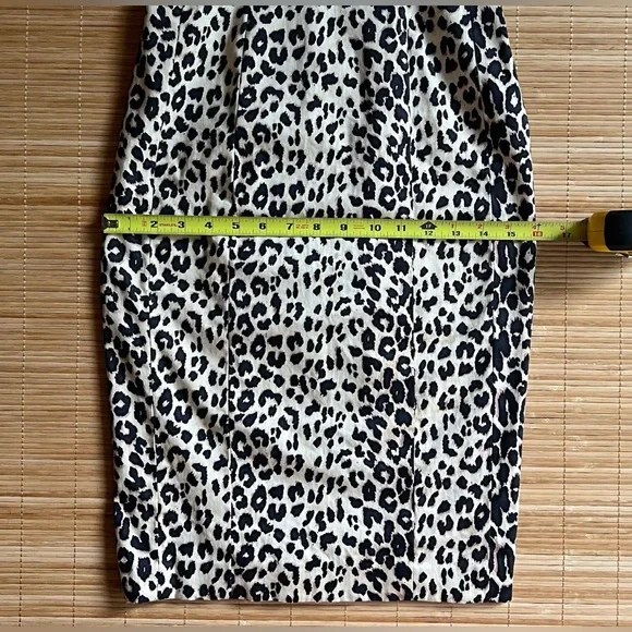 bebe Pin-Up Style Leopard Print Wiggle Dress - Picture 4 of 8